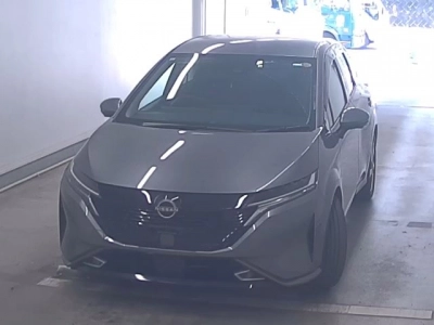 NISSAN AURA