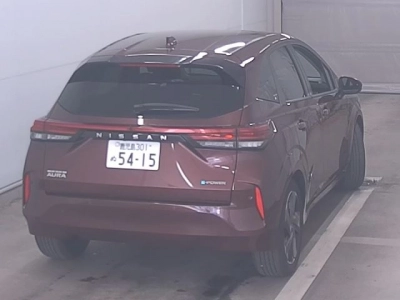 NISSAN AURA