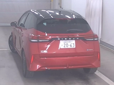 NISSAN AURA