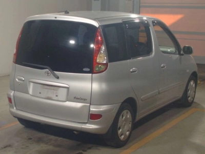 TOYOTA FUN CARGO