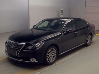 TOYOTA CROWN MAJESTA