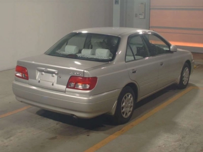 TOYOTA CARINA