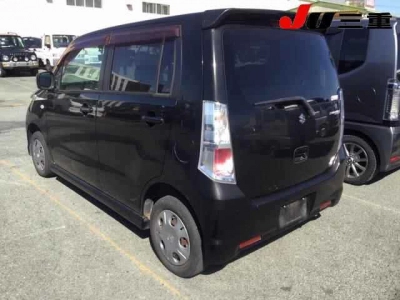 SUZUKI WAGON R STINGRAY