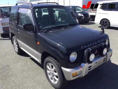 MITSUBISHI PAJERO MINI