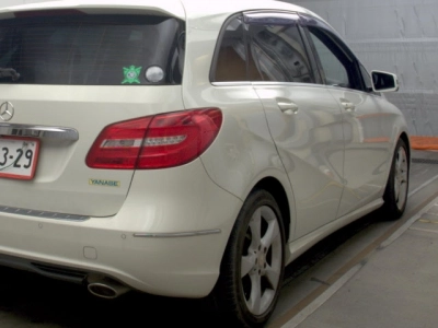 MERCEDES BENZ B CLASS