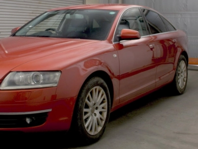 AUDI A6 AVANTE