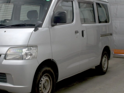 TOYOTA TOWN ACE VAN