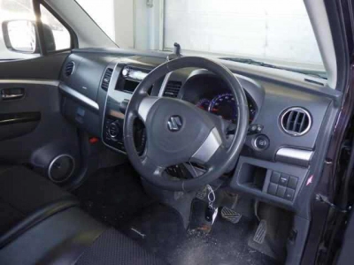 SUZUKI WAGON R STINGRAY