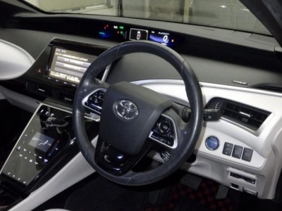 TOYOTA MIRAI