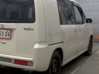 HONDA MOBILIO SPIKE