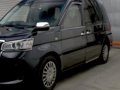 TOYOTA JPN TAXI