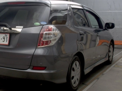 HONDA FIT SHUTTLE