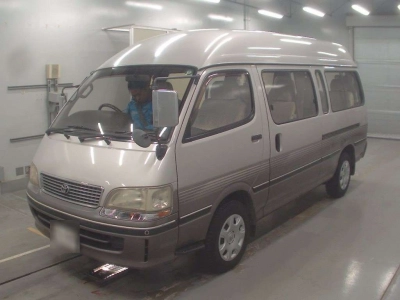 TOYOTA HIACE WAGON