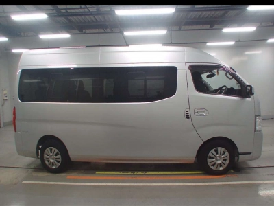 NISSAN NV350 CARAVAN WAGON
