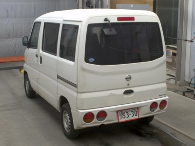 NISSAN CLIPPER VAN