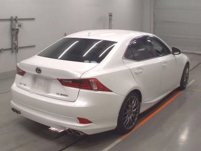 LEXUS IS