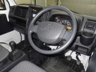 MITSUBISHI MINICAB TRUCK