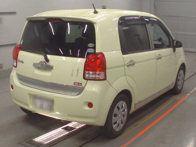 TOYOTA PORTE