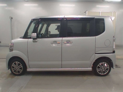 HONDA N BOX+CUSTOM