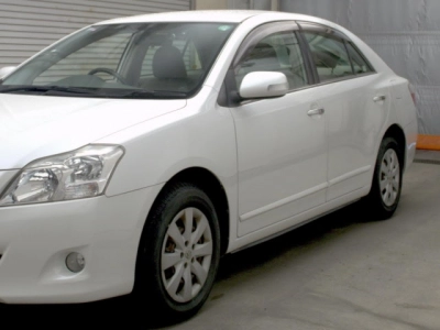 TOYOTA PREMIO