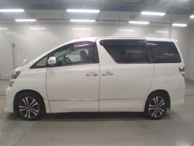 TOYOTA VELLFIRE HYBRID