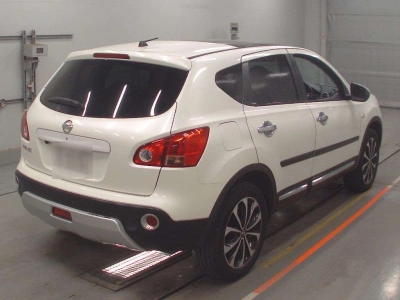NISSAN DUALIS