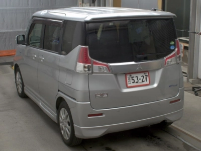 MITSUBISHI DELICA D:2