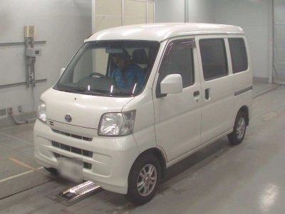 TOYOTA PIXIS VAN