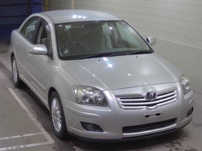TOYOTA AVENSIS