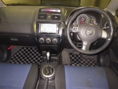 SUZUKI SX4