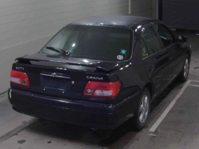 TOYOTA CARINA