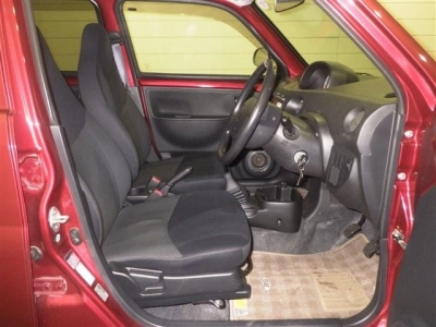 DAIHATSU ESSE