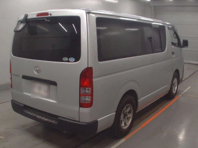 TOYOTA REGIUS VAN