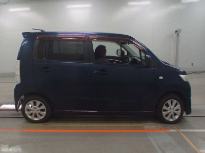 SUZUKI WAGON R STINGRAY