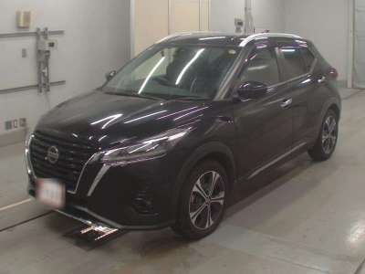 NISSAN KICKS