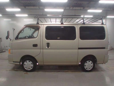 NISSAN CARAVAN
