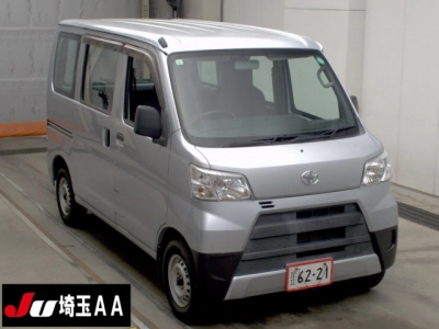 TOYOTA PIXIS VAN