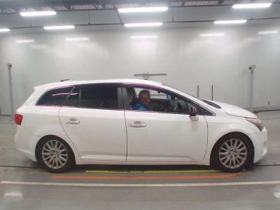 TOYOTA AVENSIS WAGON