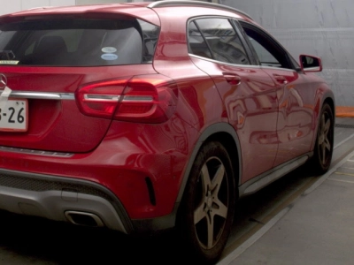 MERCEDES BENZ GLA