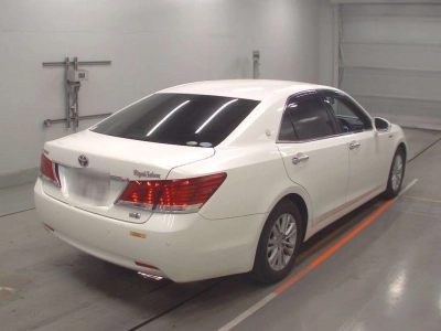 TOYOTA CROWN HYBRID
