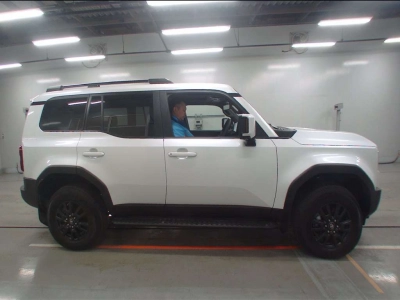 TOYOTA LAND CRUISER 250