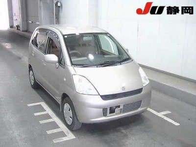 SUZUKI MRWAGON