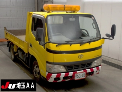 TOYOTA DYNA