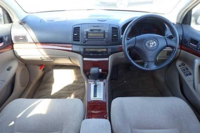 TOYOTA PREMIO