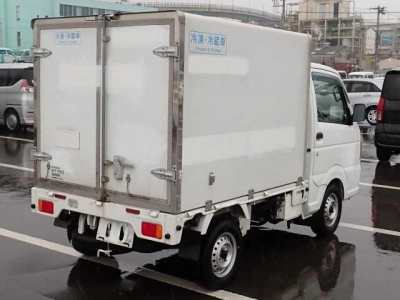 NISSAN NT100 CLIPPER