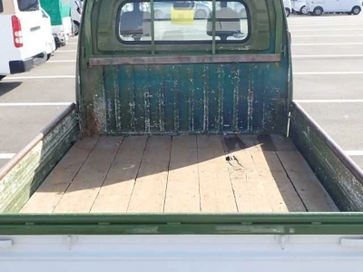 MITSUBISHI MINICAB TRUCK