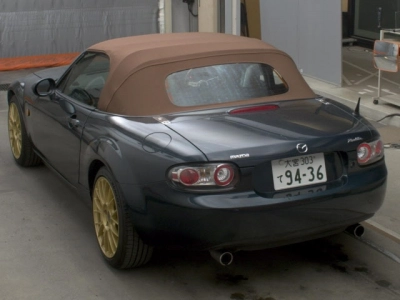 MAZDA ROADSTER