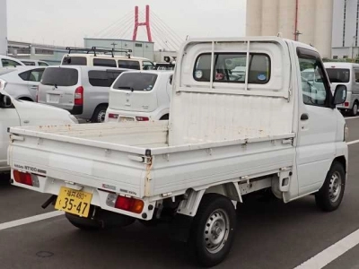 NISSAN NT100 CLIPPER