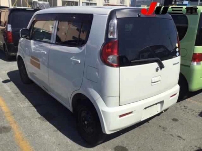 SUZUKI MRWAGON