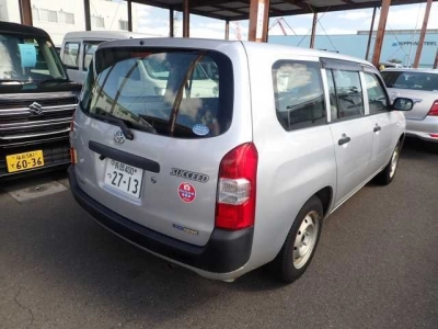 TOYOTA SUCCEED VAN